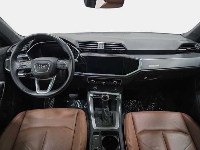 Used 2022 Audi Q3 2.0T Premium w/ Convenience Package AWD/4WD image 10