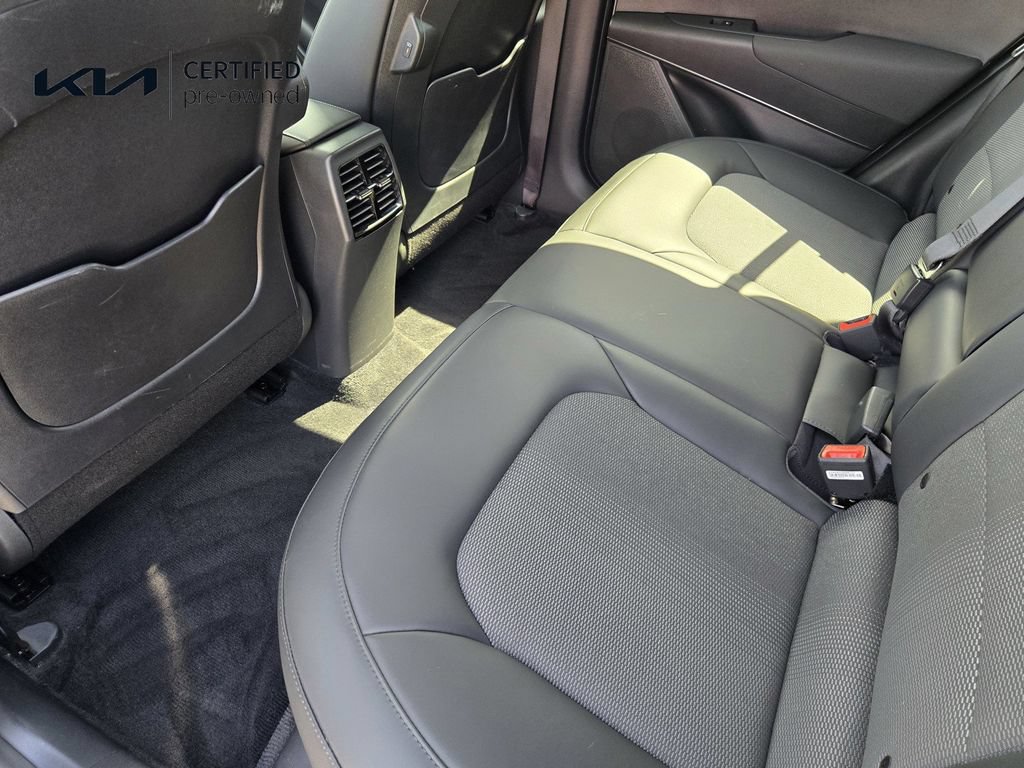 Certified 2024 Kia Niro Wind FWD image 12