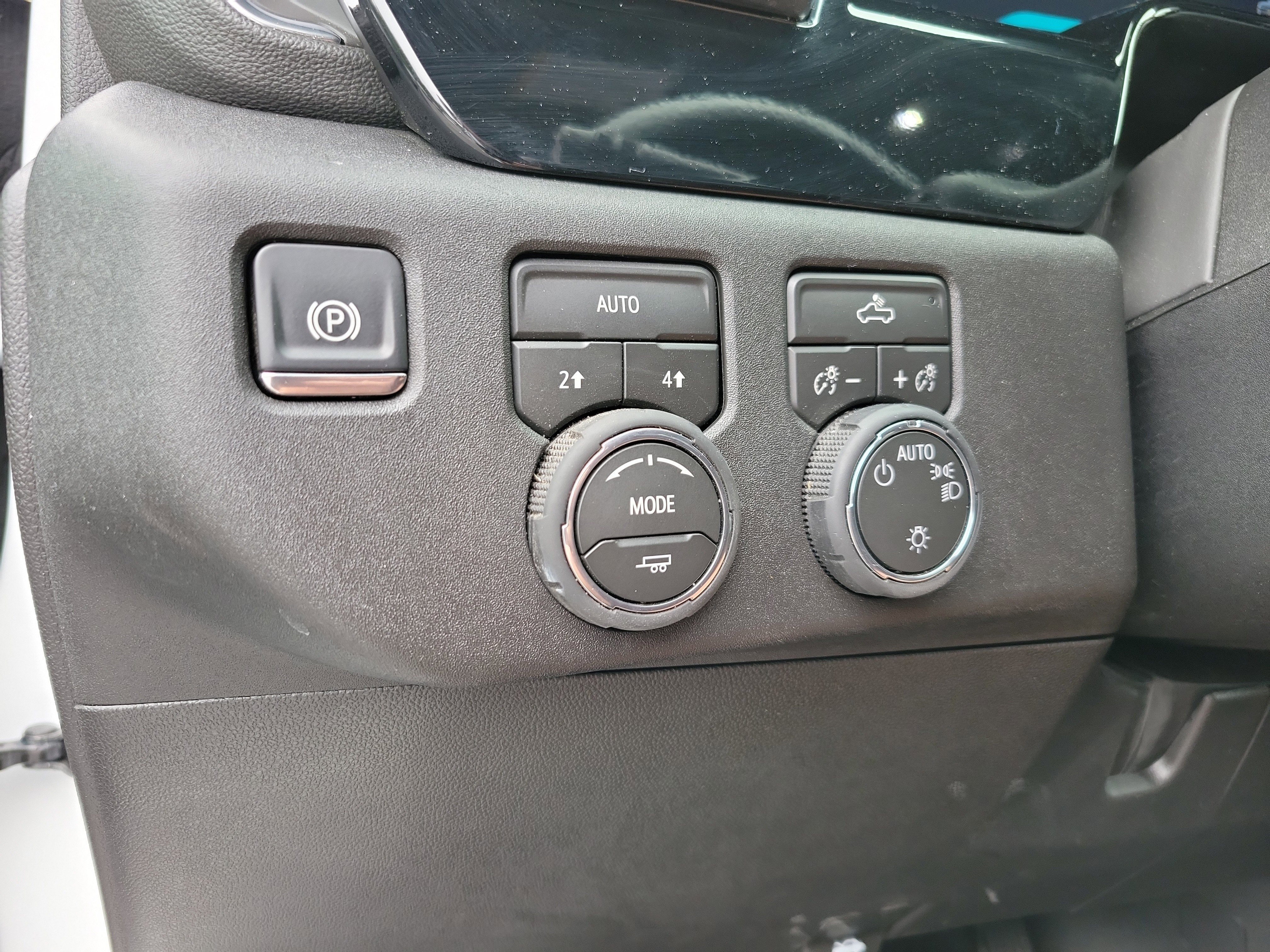 Used 2026 Chevrolet Silverado 1500 LT AWD/4WD image 15