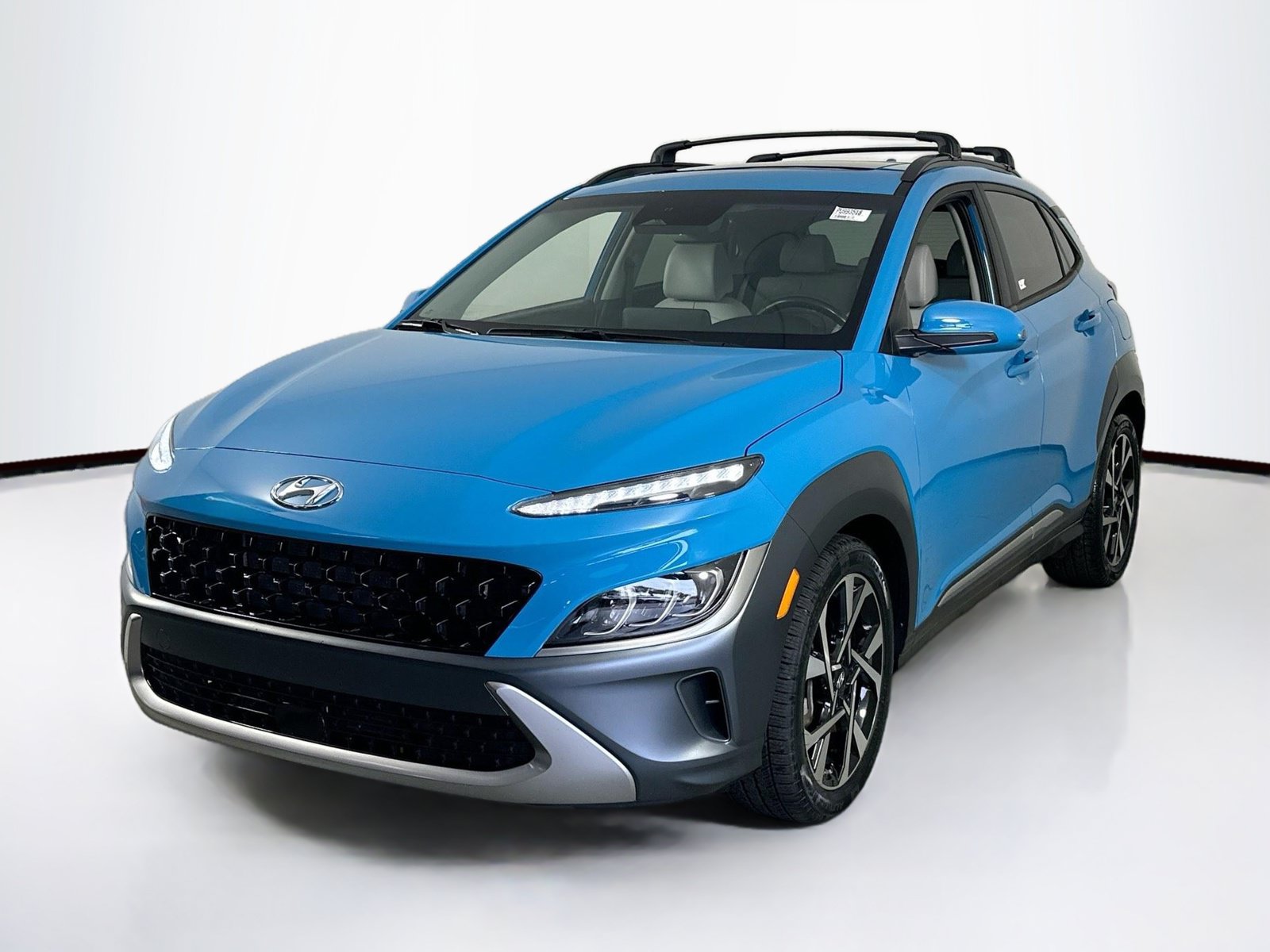 Used 2023 Hyundai Kona Limited AWD/4WD image 1