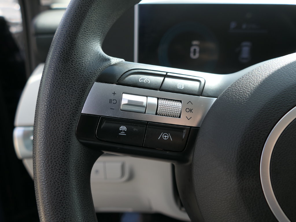 Used 2025 Hyundai Tucson SEL FWD image 12