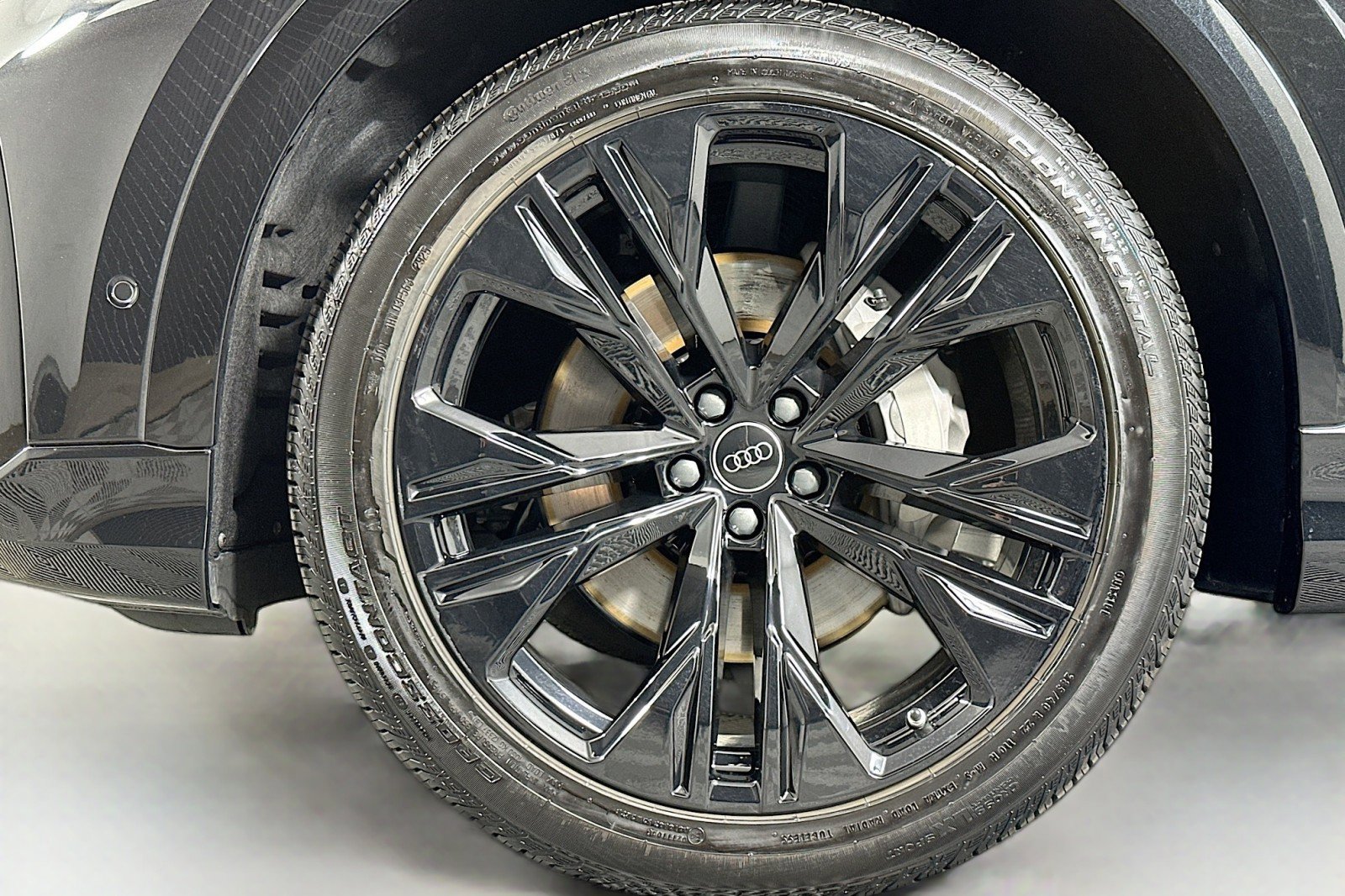 Used 2026 Audi Q8 Premium Plus AWD/4WD image 11