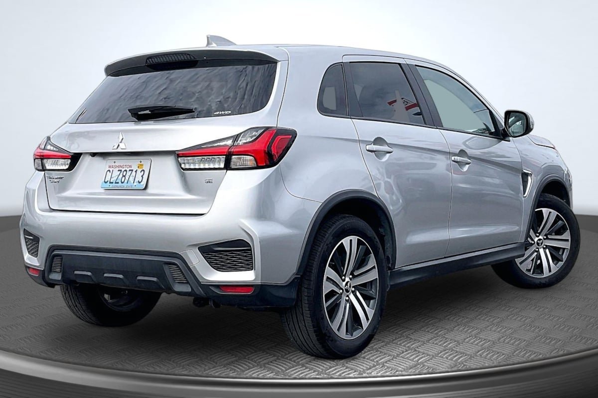 Used 2024 Mitsubishi Outlander Sport SE AWD/4WD image 13
