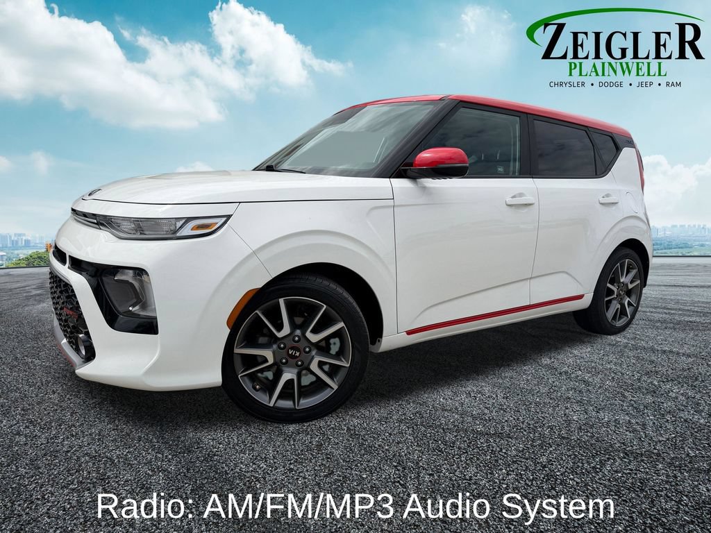 Used 2020 Kia Soul GT-Line FWD image 2
