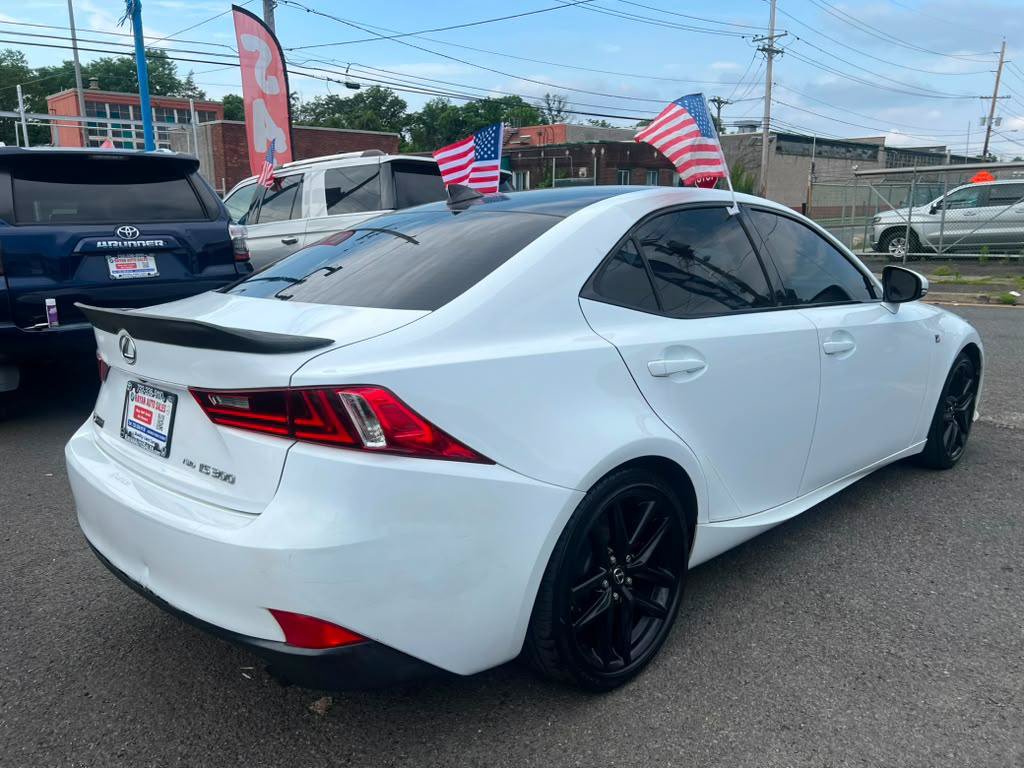 Used 2016 Lexus IS 300 AWD image 11