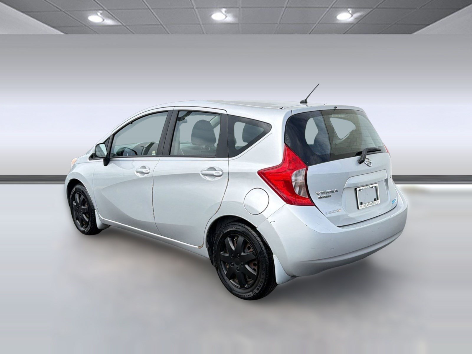 Used 2014 Nissan Versa Note SV FWD image 3