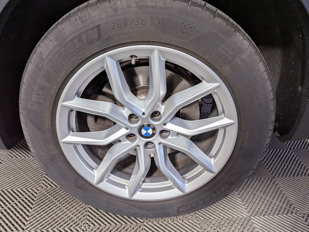 Used 2021 BMW X5 xDrive40i w/ Premium Package AWD/4WD image 48