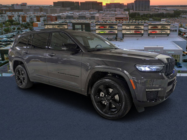 Certified 2025 Jeep Grand Cherokee L Limited w/ Luxury Tech Group II RWD image 1