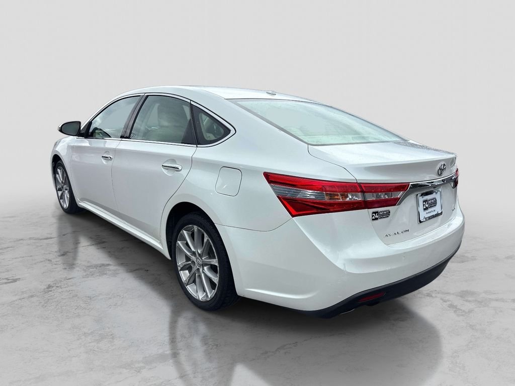 Used 2014 Toyota Avalon XLE Touring FWD image 3