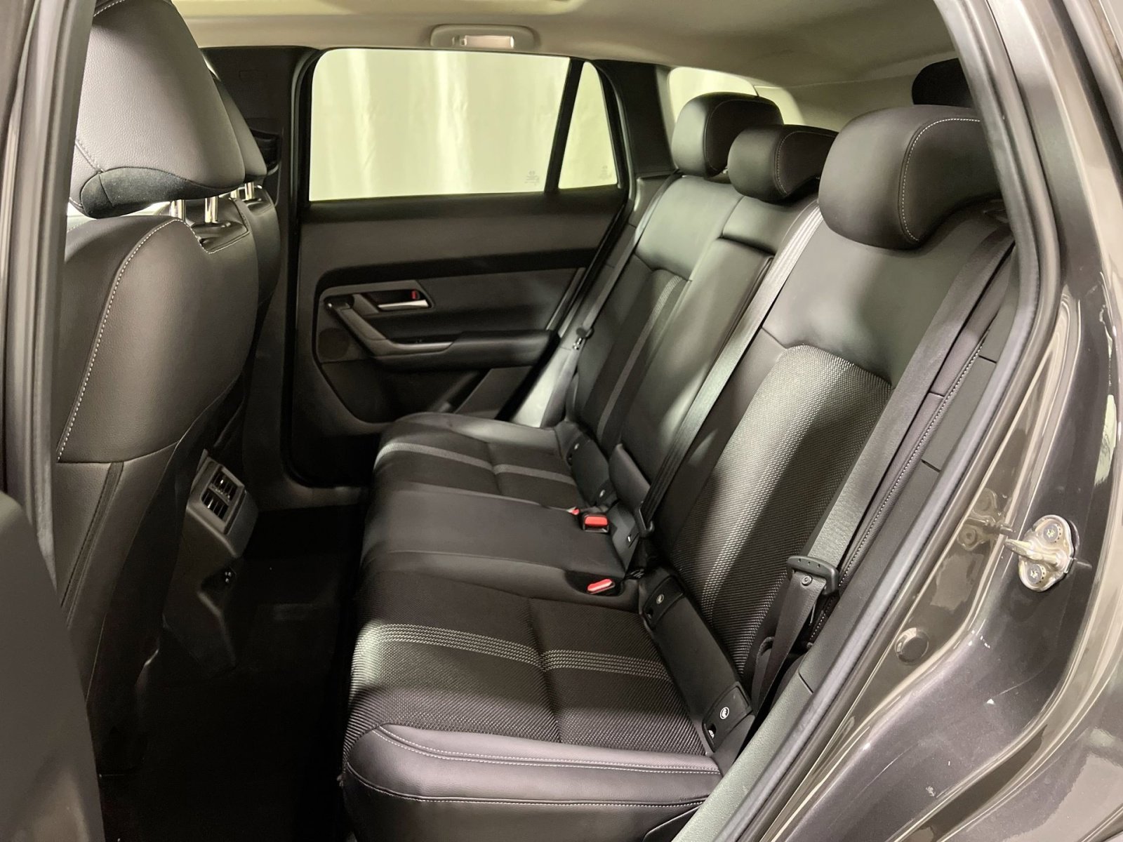 Used 2023 MAZDA CX-50 2.5 S w/ Cargo Package image 25