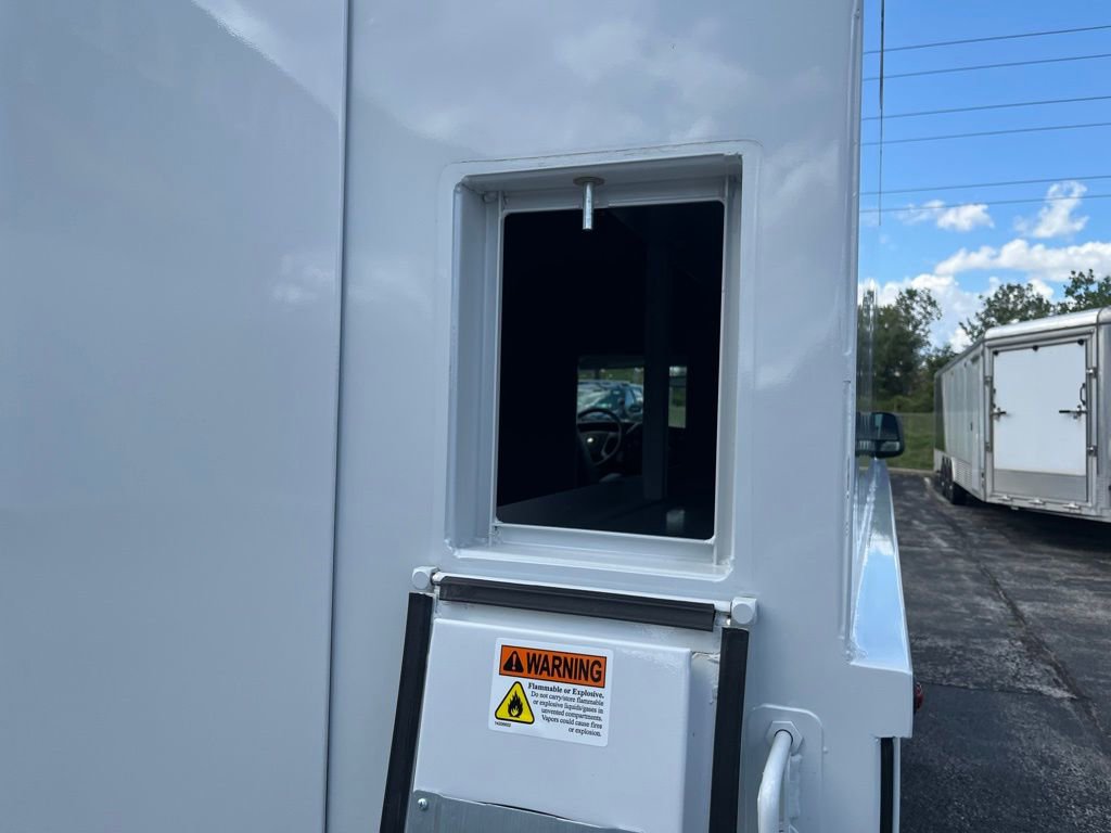 New 2025 Chevrolet Express 3500 w/ Power Convenience Package image 20