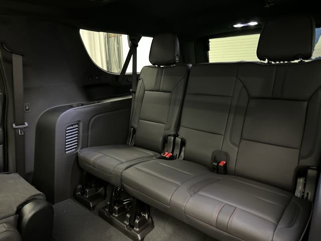 New 2026 Chevrolet Suburban RST w/ RST Capability Package AWD/4WD image 26