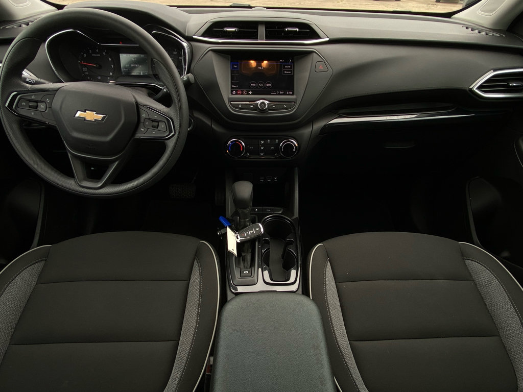 Used 2023 Chevrolet TrailBlazer LT FWD image 16
