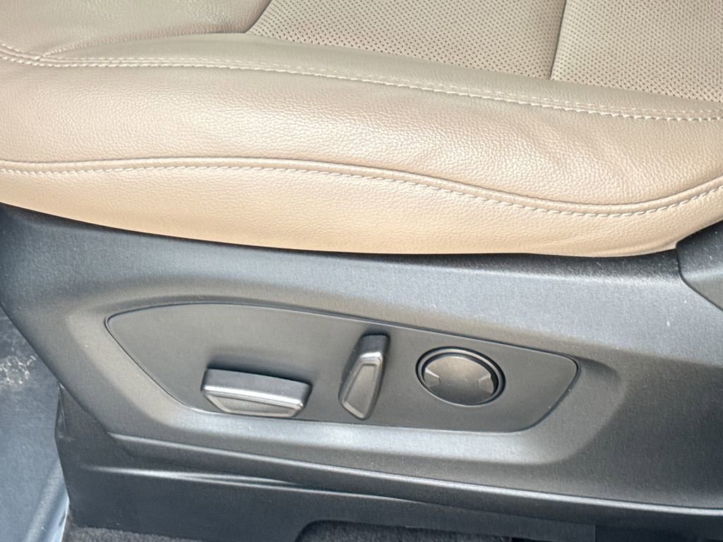 Used 2023 Ford Explorer Limited w/ Limited Technology Package image 24