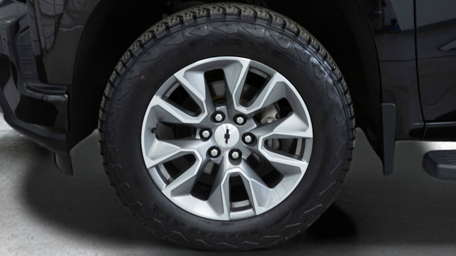 Used 2019 Chevrolet Silverado 1500 RST AWD/4WD image 9