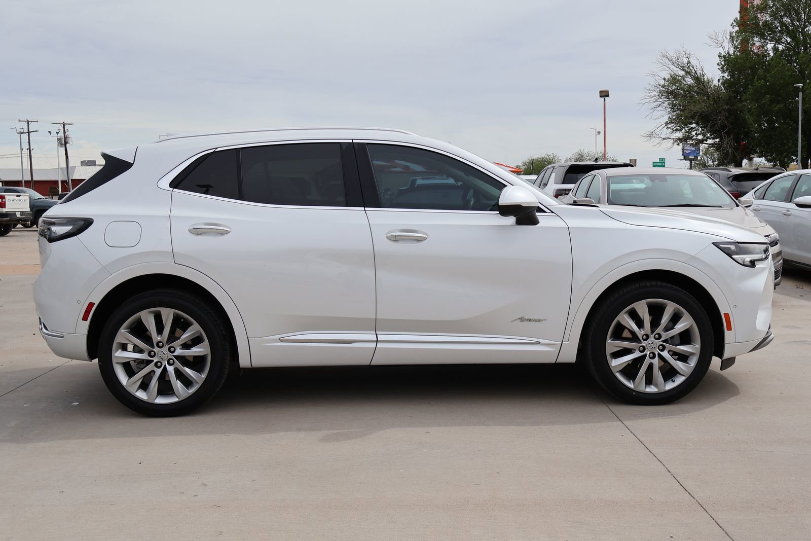 Used 2023 Buick Envision Avenir FWD image 6