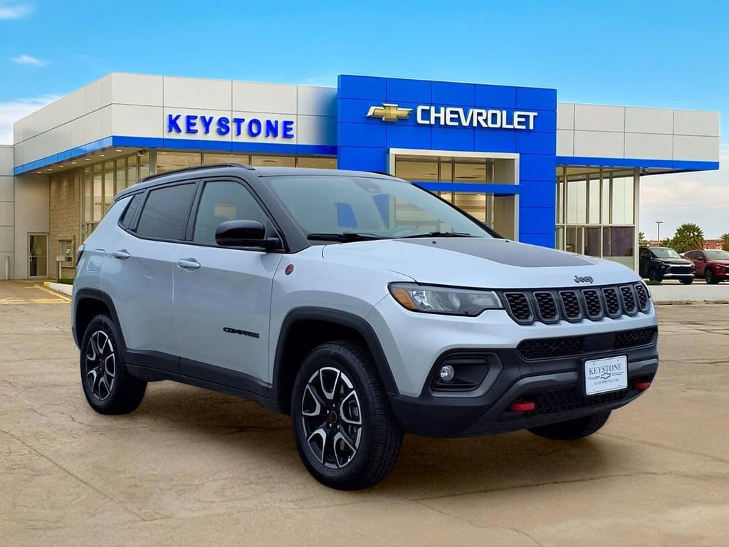 Used 2025 Jeep Compass Trailhawk
