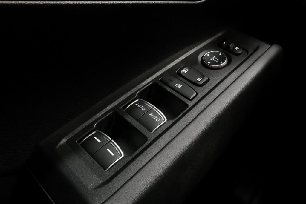 Used 2025 Honda Accord LX image 25