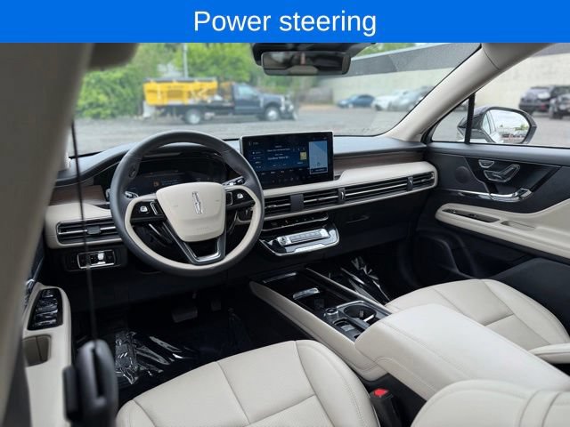 Used 2025 Lincoln Corsair Reserve AWD/4WD image 26