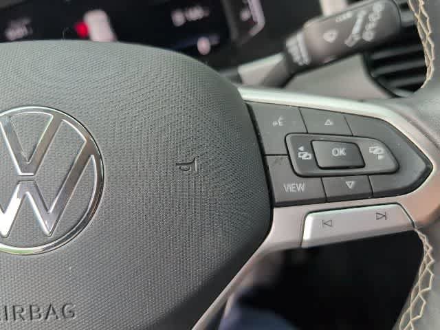 Used 2023 Volkswagen Atlas SE AWD/4WD image 16