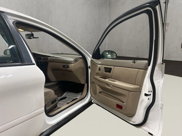 Used 2005 Ford Taurus SEL image 20