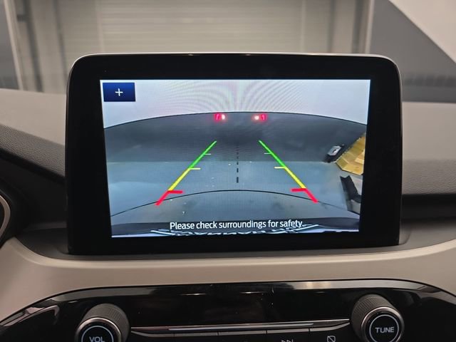 Used 2022 Ford Escape SE image 27