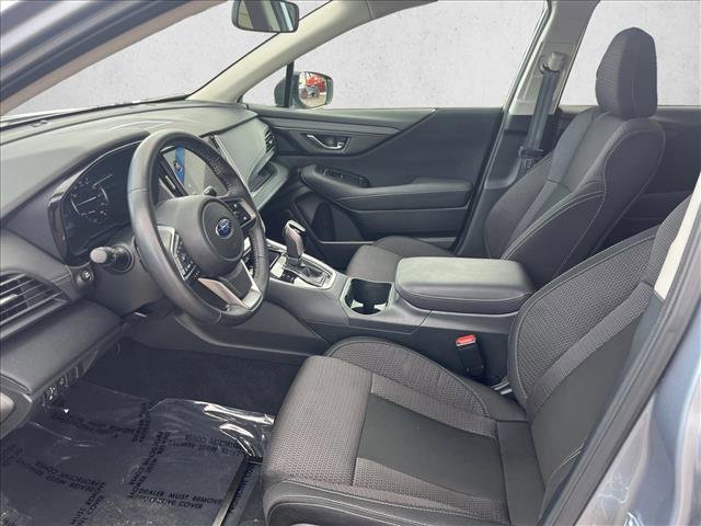 Used 2025 Subaru Outback Premium image 9
