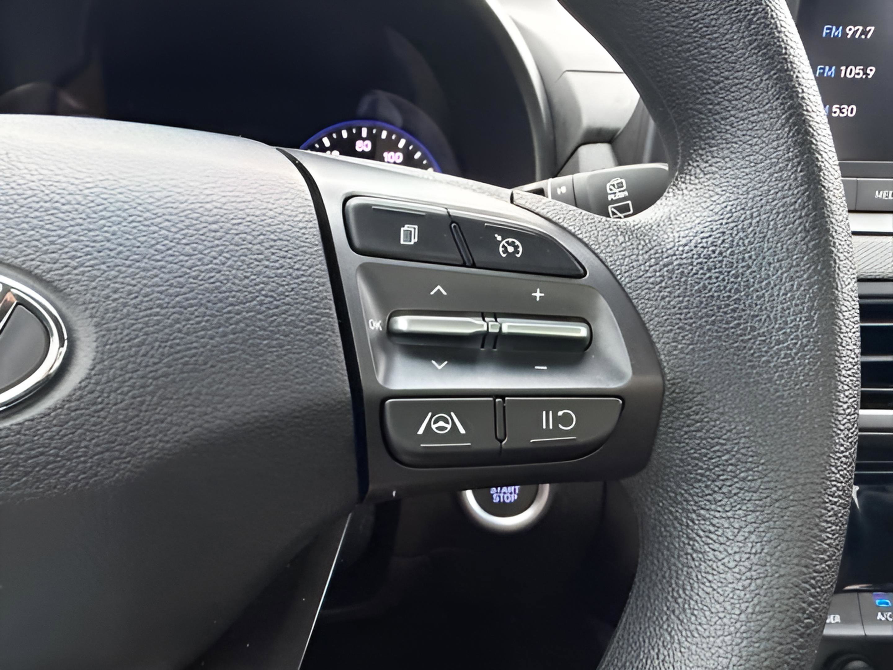 Used 2023 Hyundai Kona SEL AWD/4WD image 13
