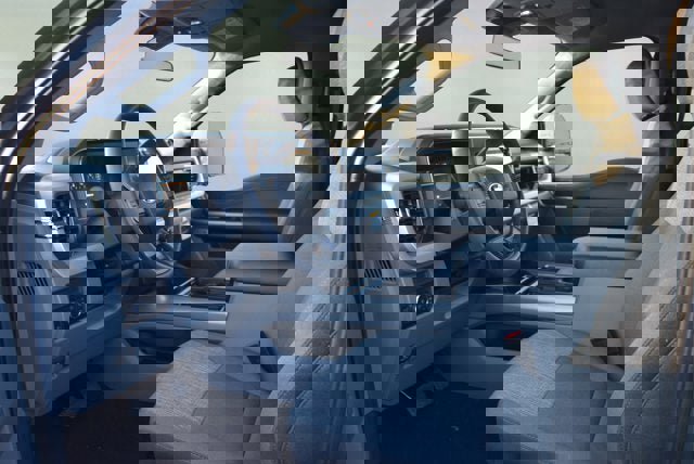 New 2026 Ford F250 XLT w/ XLT Premium Package image 6