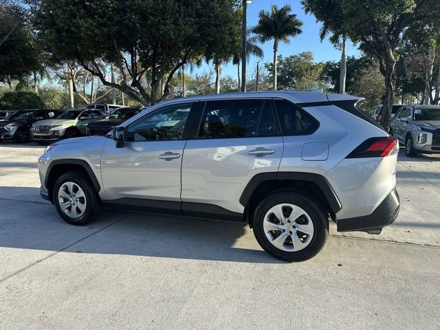 Used 2023 Toyota RAV4 LE image 28