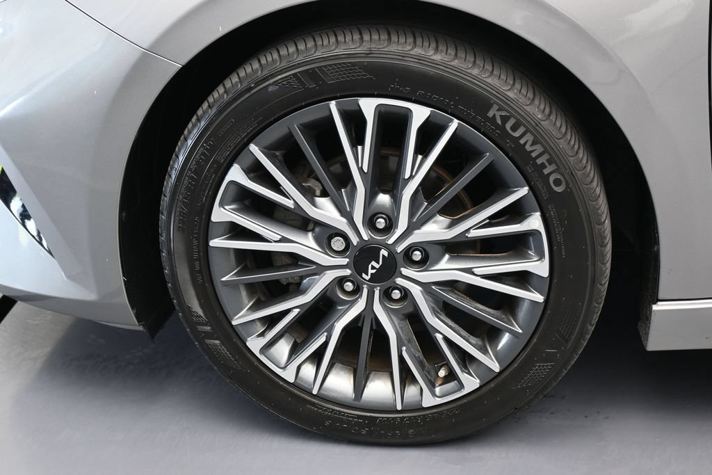 Used 2023 Kia Forte GT-Line w/ GT-Line Premium Package FWD image 31