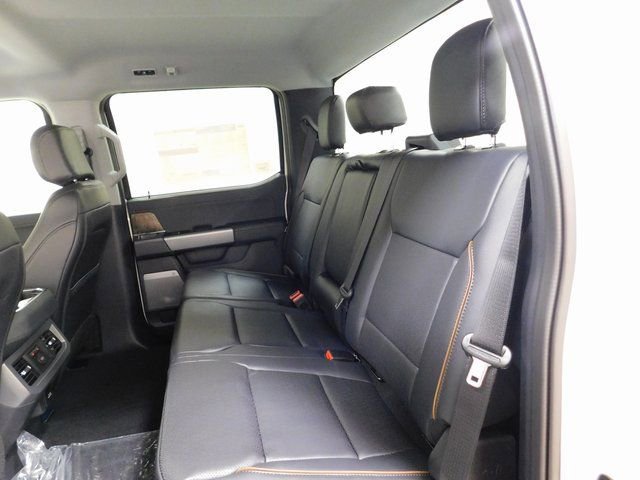 New 2026 Ford F350 Lariat w/ FX4 Off-Road Package image 17