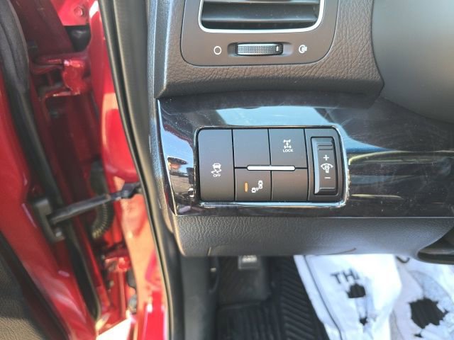 Used 2015 Kia Sorento SX image 16