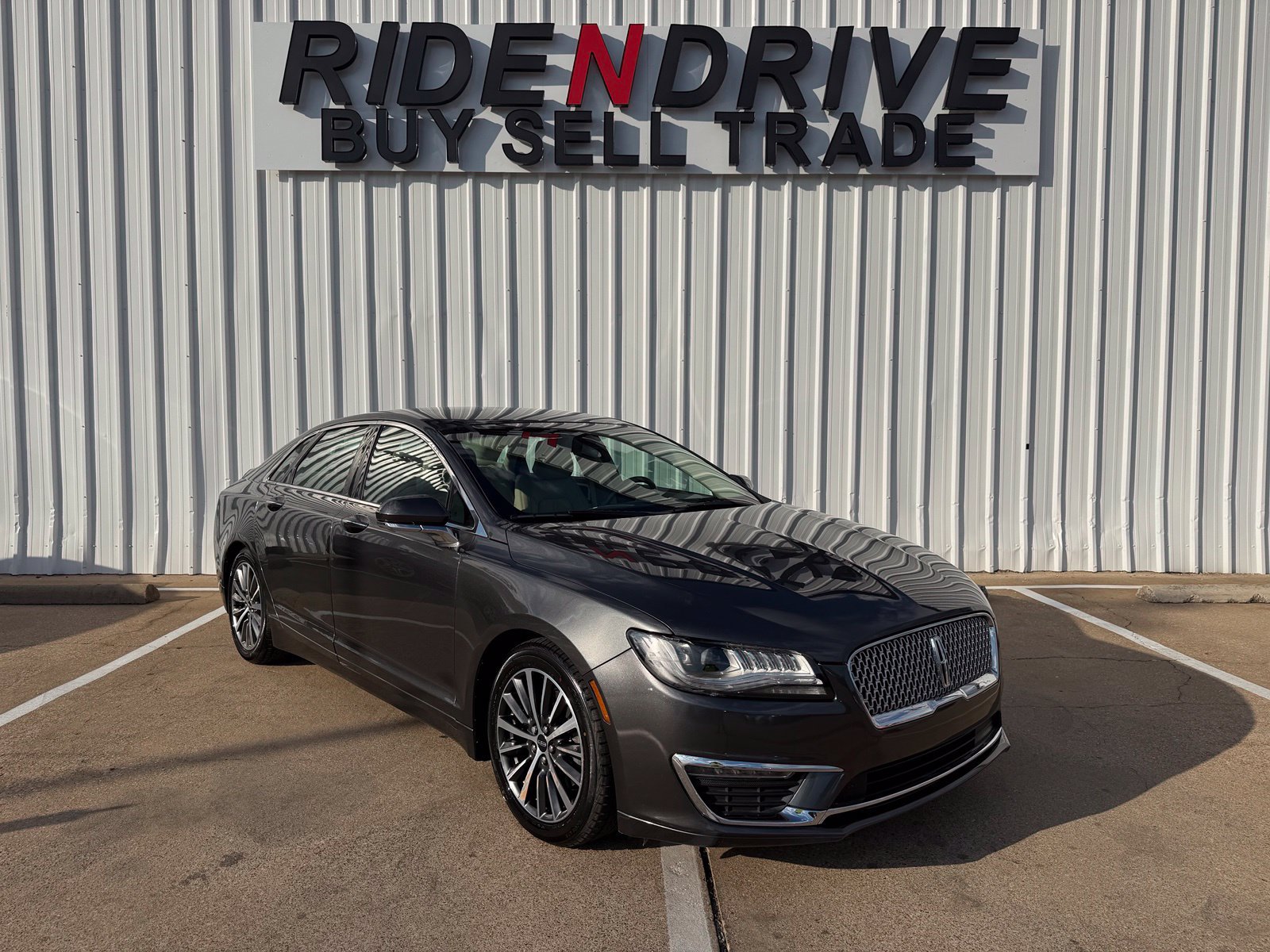Used 2019 Lincoln MKZ Premiere AWD/4WD image 10