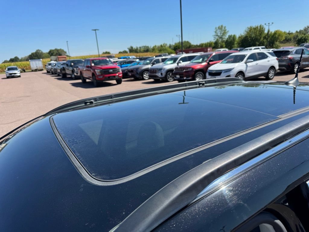 Used 2017 Jeep Compass Limited AWD/4WD image 32
