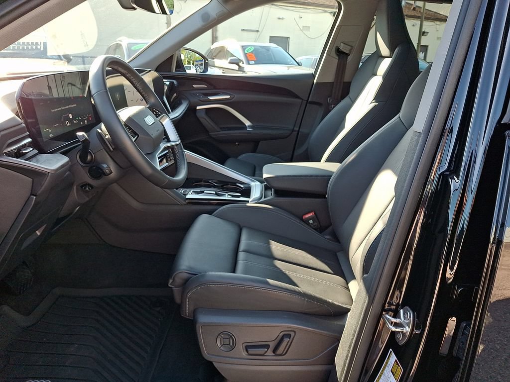 Certified 2025 Audi Q5 Premium Plus w/ Premium Plus AWD/4WD image 13
