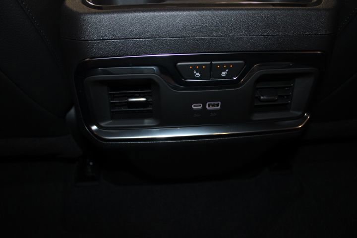 New 2026 GMC Sierra 1500 Denali w/ Denali Reserve Package AWD/4WD image 24