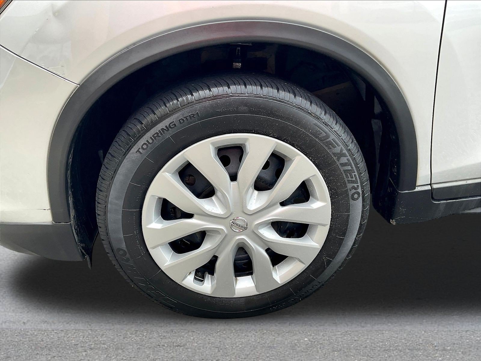 Used 2019 Nissan Rogue S FWD image 36