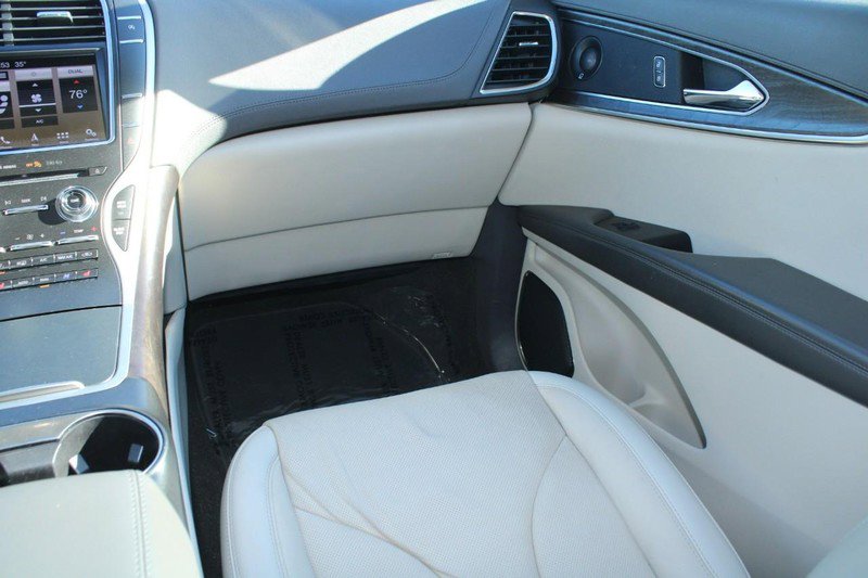 Used 2019 Lincoln Nautilus Reserve w/ Driver Assistance Package image 17