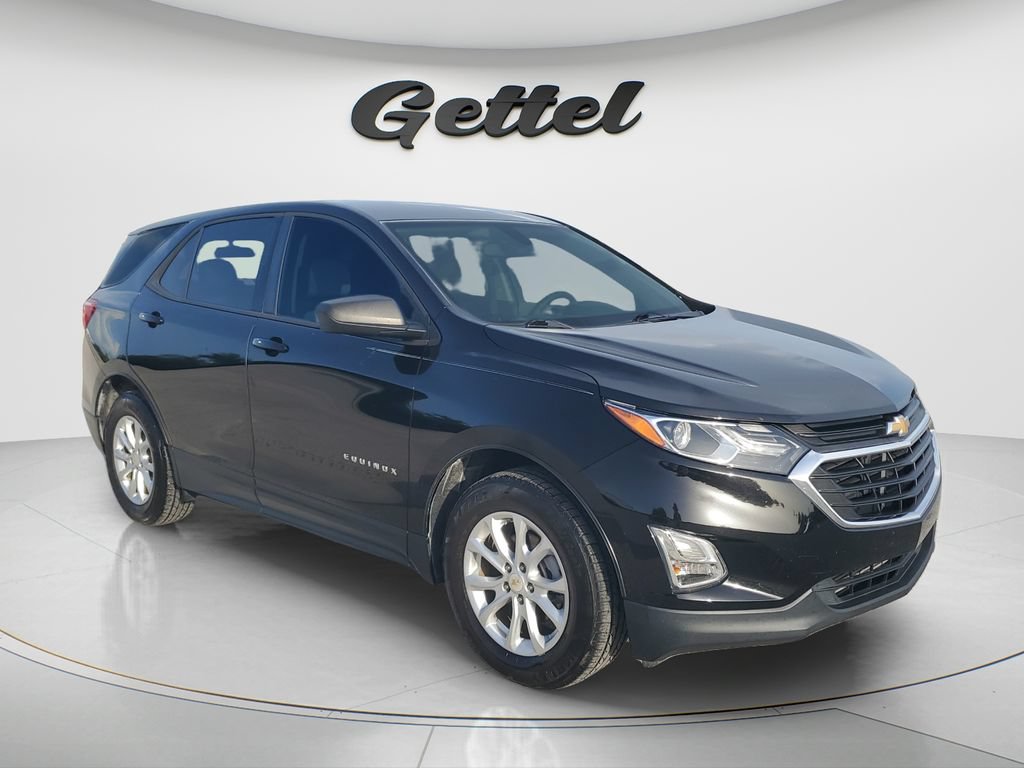 Used 2019 Chevrolet Equinox LS w/ LS Convenience Package FWD image 3