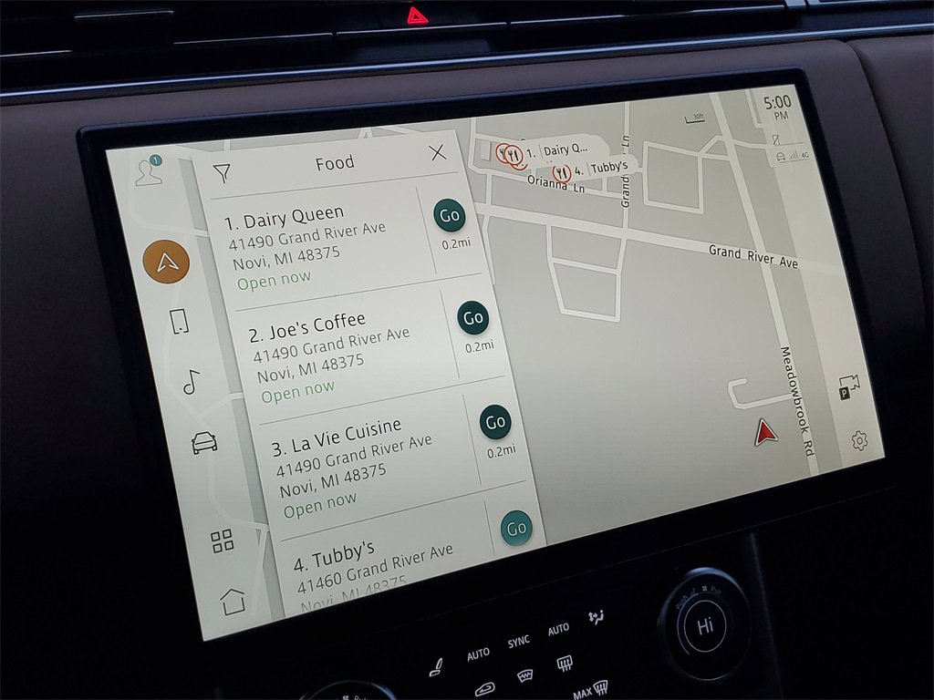 Used 2023 Land Rover Range Rover SE image 21