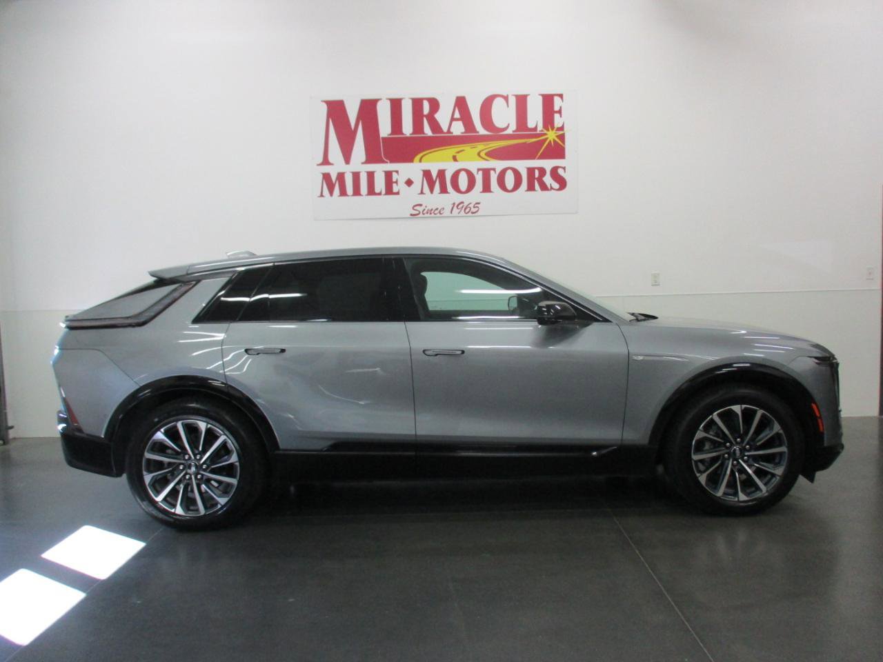 Used 2024 Cadillac Lyriq Sport image 6