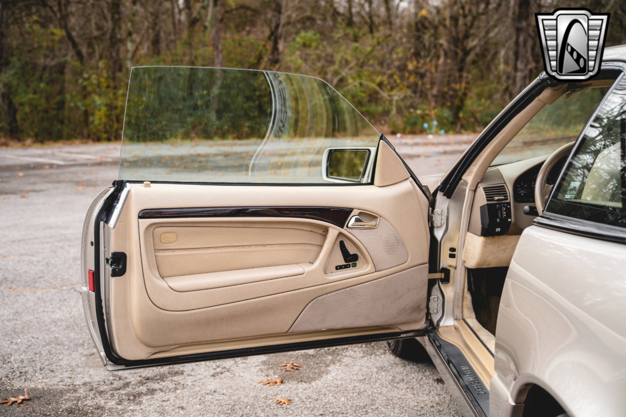 Used 1998 Mercedes-Benz SL 500 image 15