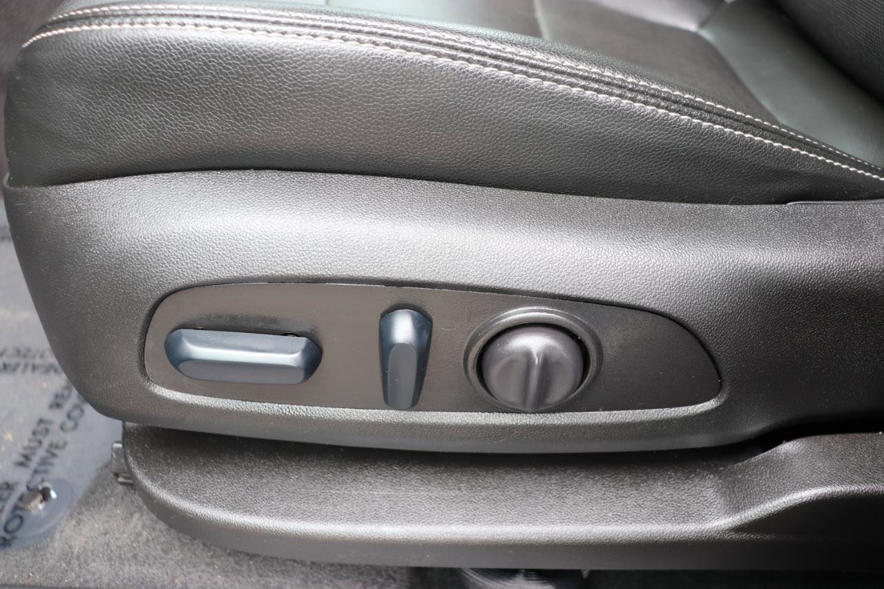 Used 2024 GMC Terrain SLT AWD/4WD image 48