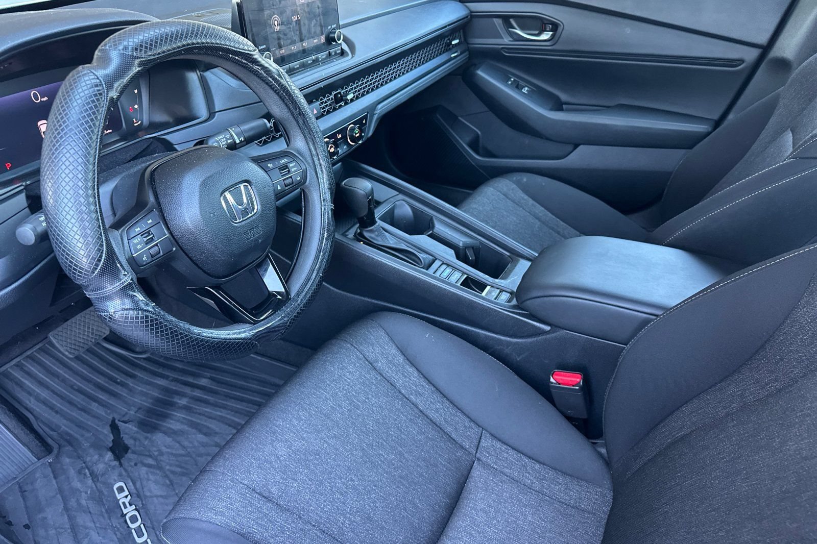 Used 2025 Honda Accord SE image 9
