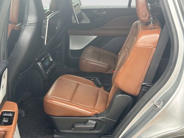 Used 2020 Lincoln Aviator Reserve w/ Equipment Group 202A image 15