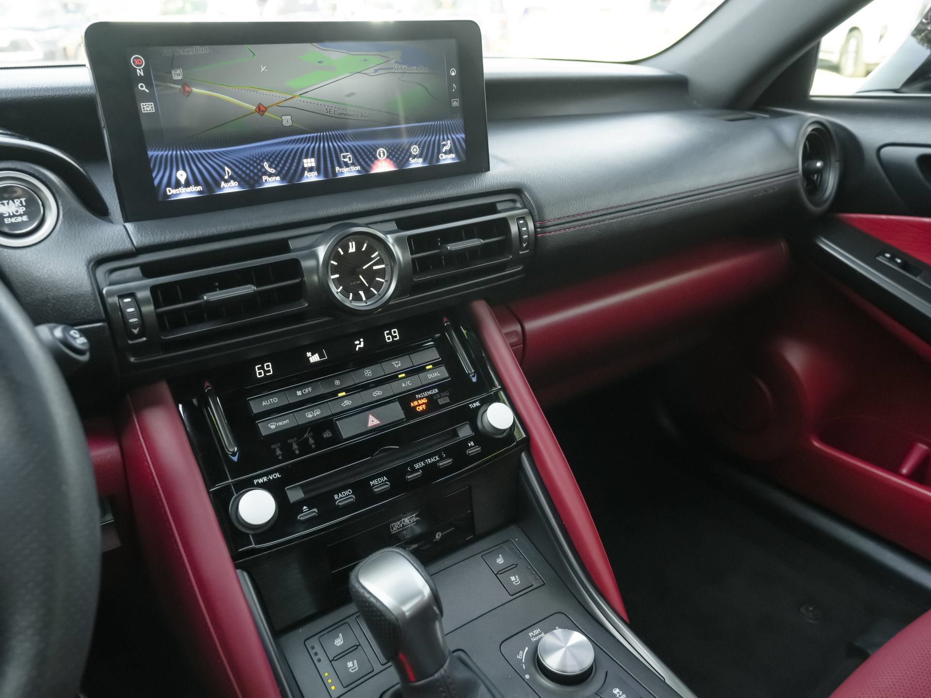 Used 2023 Lexus IS 350 F Sport RWD image 11