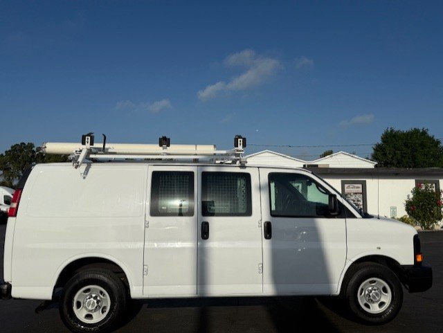 Used 2013 Chevrolet Express 2500 image 5