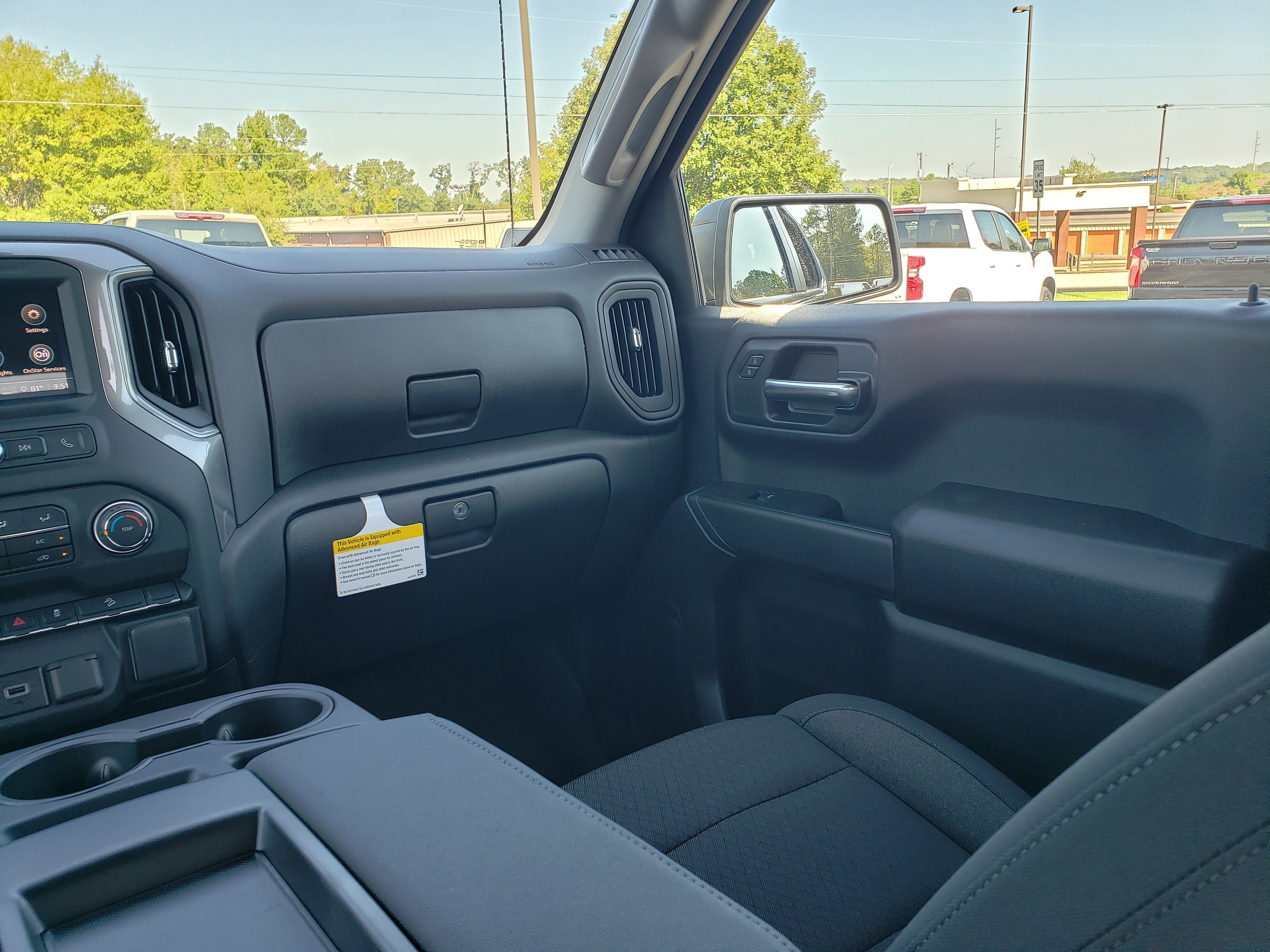 New 2026 Chevrolet Silverado 1500 Custom Trail Boss w/ LPO, Dark Essentials Package AWD/4WD image 32