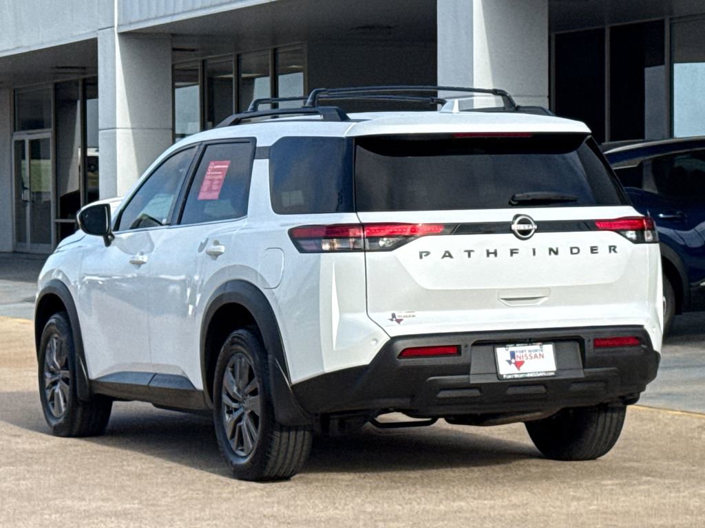 Used 2025 Nissan Pathfinder SV w/ Black Appearance Package image 7